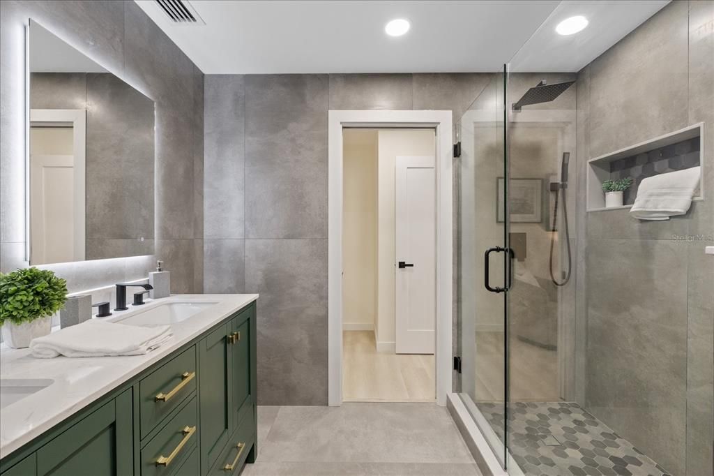 For Sale: $577,000 (4 beds, 2 baths, 2180 Square Feet)