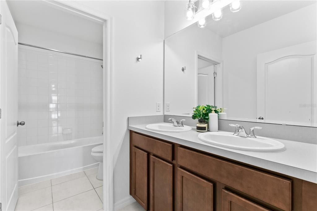 For Sale: $360,000 (4 beds, 2 baths, 1730 Square Feet)