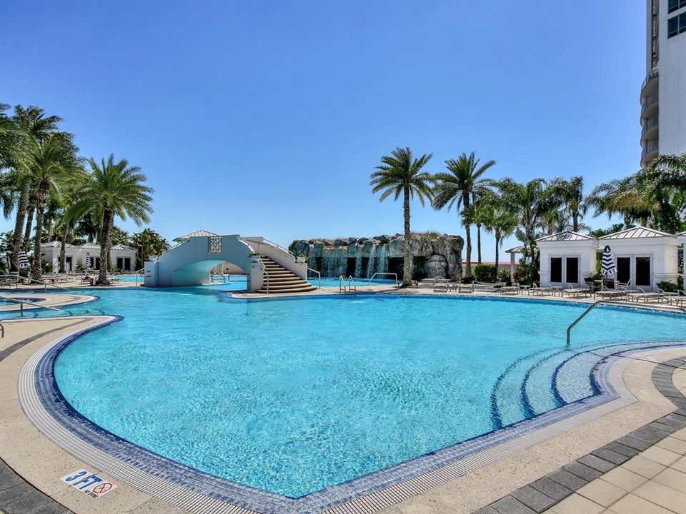 For Rent: $5,750 (3 beds, 3 baths, 1733 Square Feet)