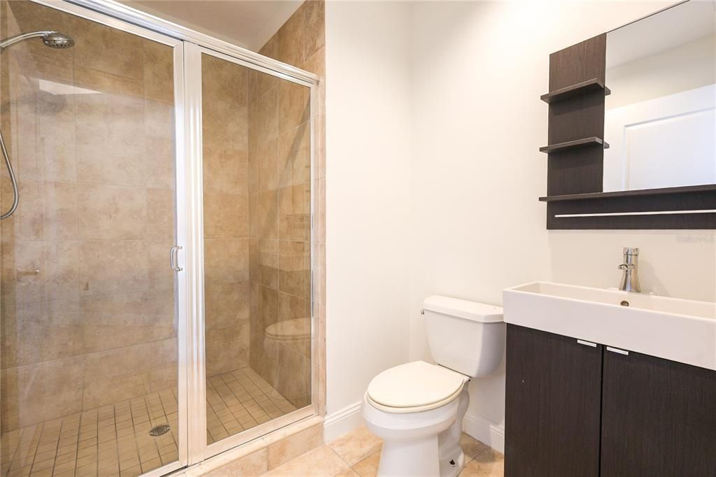 For Rent: $5,750 (3 beds, 3 baths, 1733 Square Feet)