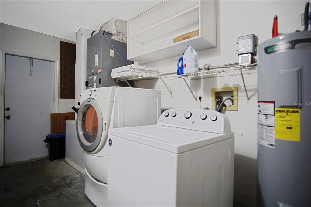 En Renta: $2,299 (4 camas, 2 baños, 1665 Pies cuadrados)