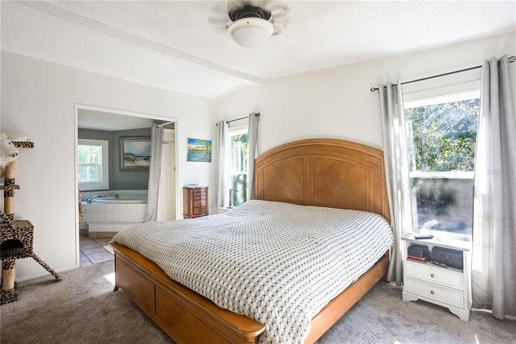 En Venta: $400,000 (3 camas, 2 baños, 1728 Pies cuadrados)