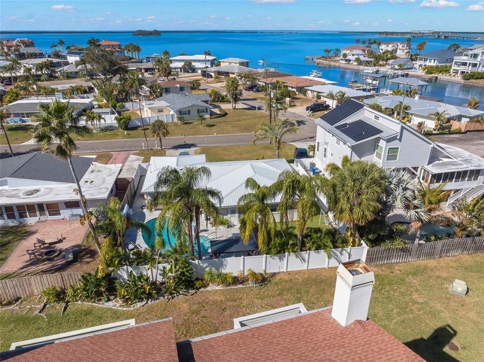 For Sale: $525,000 (3 beds, 3 baths, 2096 Square Feet)