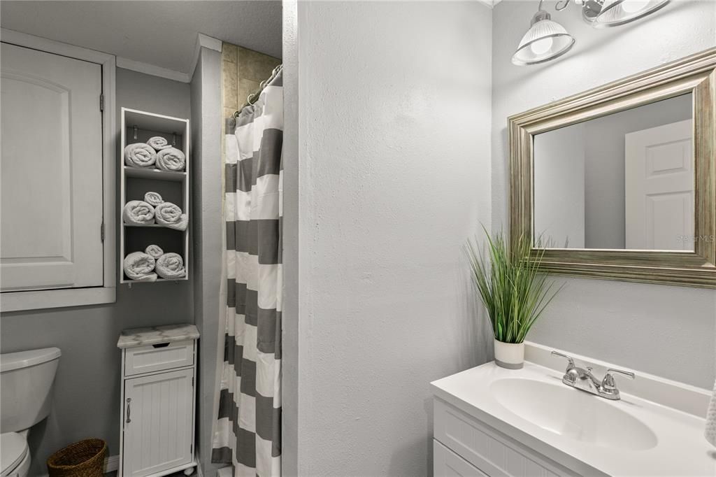 For Sale: $525,000 (3 beds, 3 baths, 2096 Square Feet)