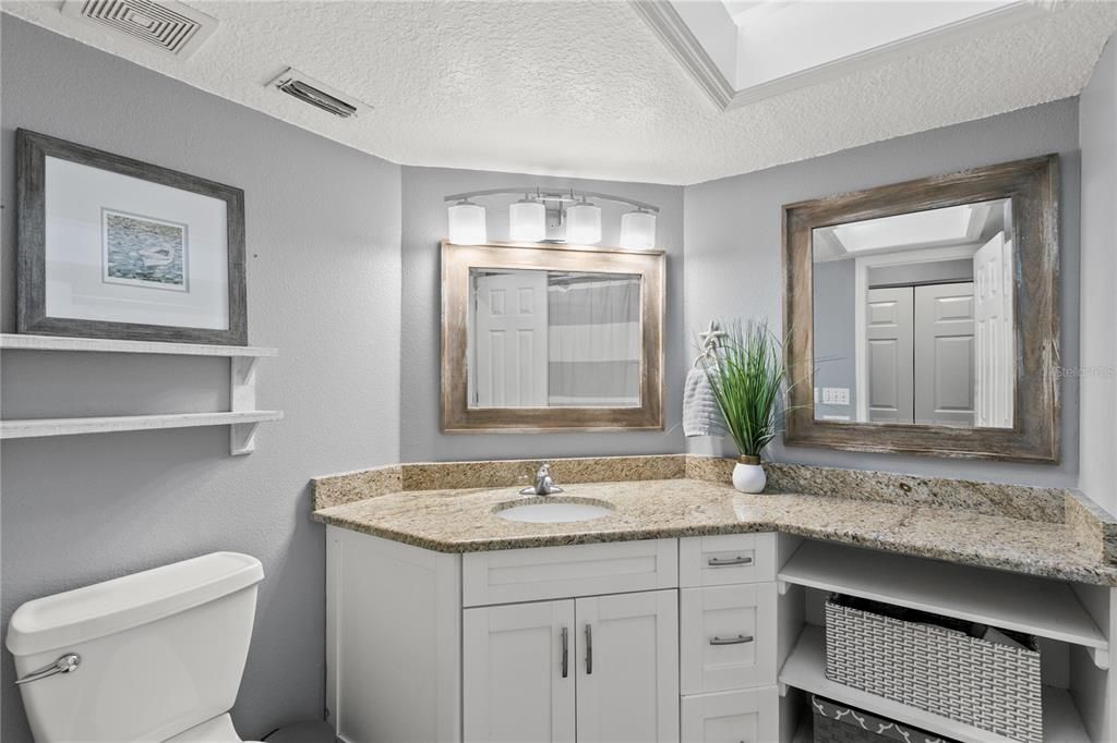 For Sale: $525,000 (3 beds, 3 baths, 2096 Square Feet)