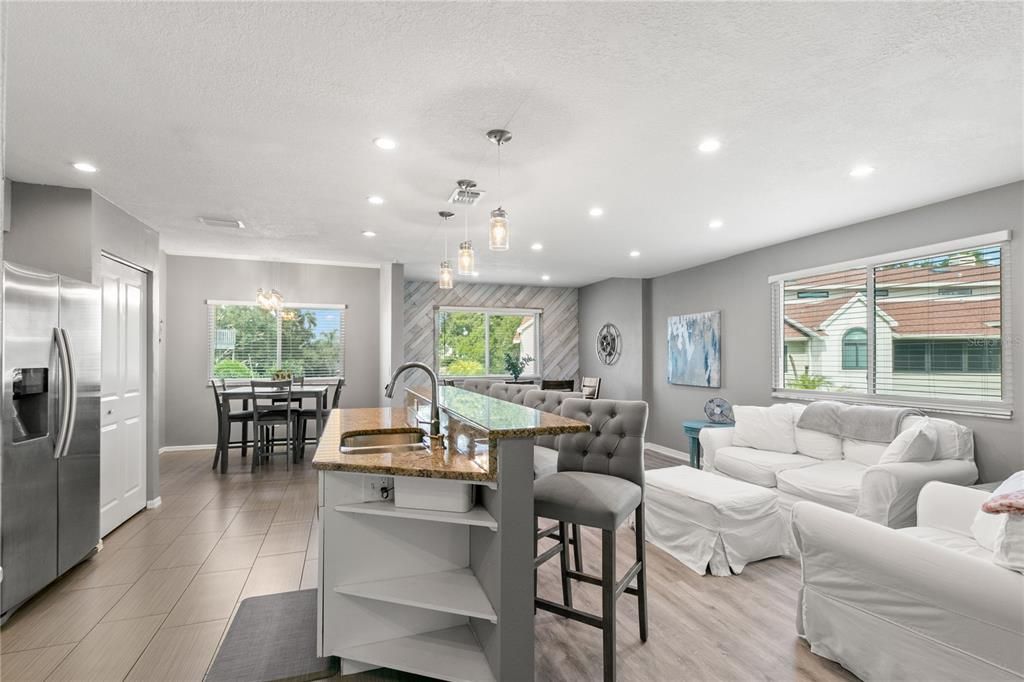 For Sale: $525,000 (3 beds, 3 baths, 2096 Square Feet)