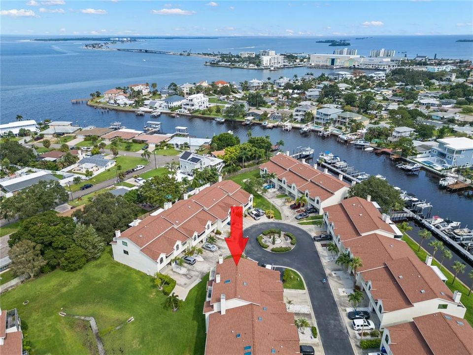 For Sale: $525,000 (3 beds, 3 baths, 2096 Square Feet)