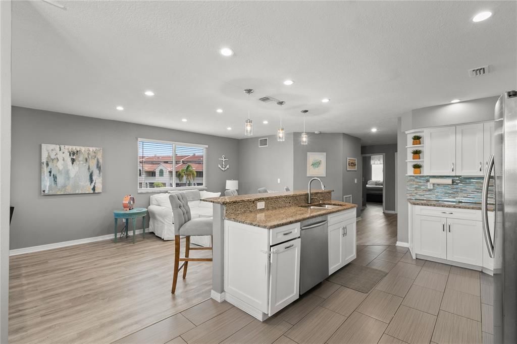 For Sale: $525,000 (3 beds, 3 baths, 2096 Square Feet)