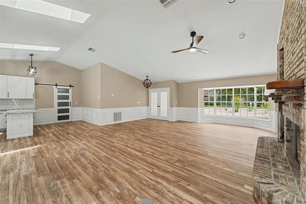 For Sale: $419,900 (3 beds, 2 baths, 1985 Square Feet)