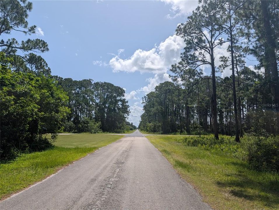 En Venta: $18,900 (0.55 acres)