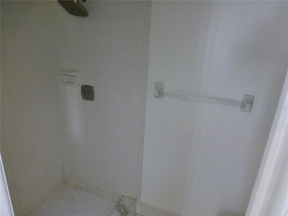 В аренду: $1,850 (2 спален, 2 ванн, 1094 Квадратных фут)