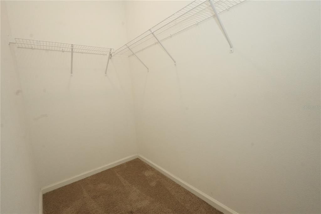 В аренду: $2,200 (4 спален, 2 ванн, 1601 Квадратных фут)