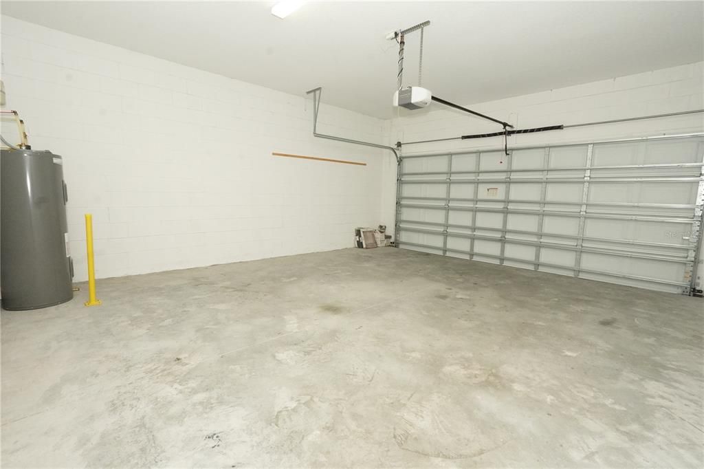 В аренду: $2,200 (4 спален, 2 ванн, 1601 Квадратных фут)