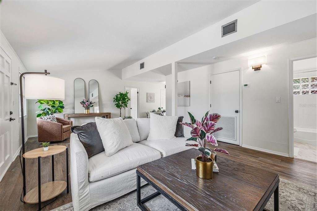 En Venta: $319,900 (3 camas, 1 baños, 1125 Pies cuadrados)