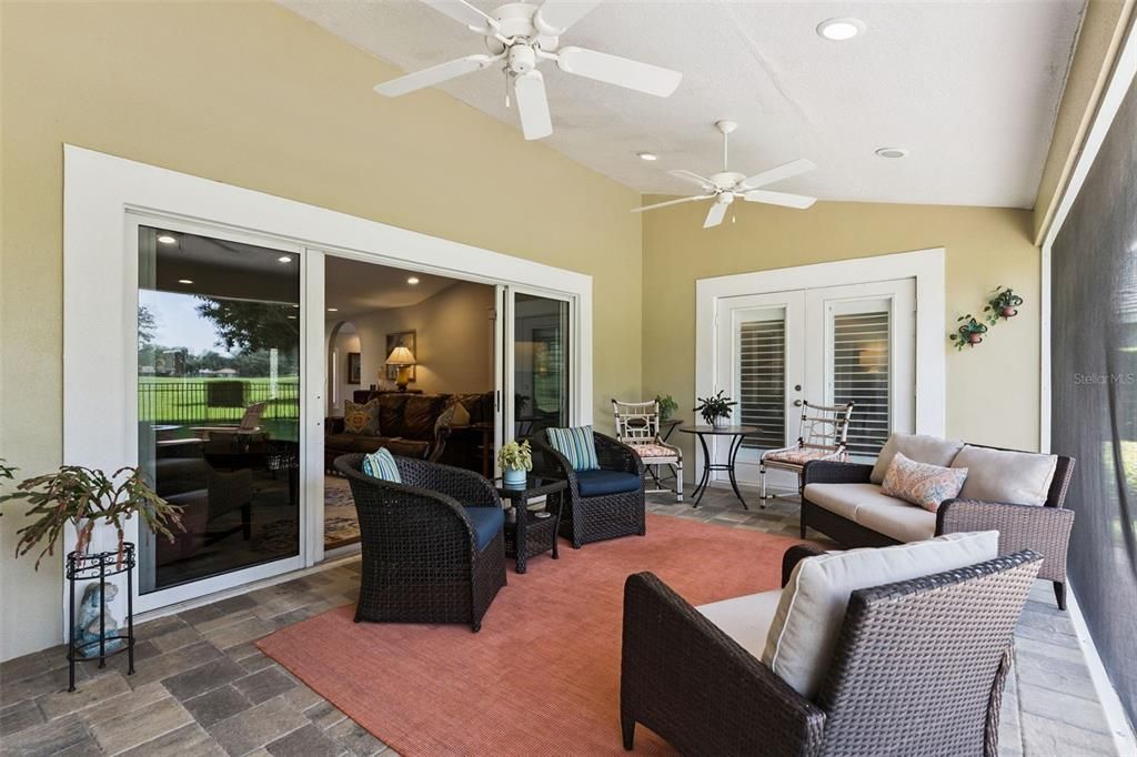 For Sale: $650,000 (4 beds, 2 baths, 2826 Square Feet)
