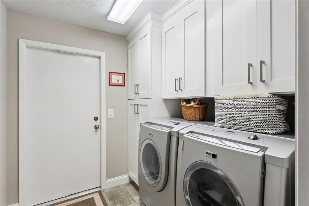 For Sale: $650,000 (4 beds, 2 baths, 2826 Square Feet)