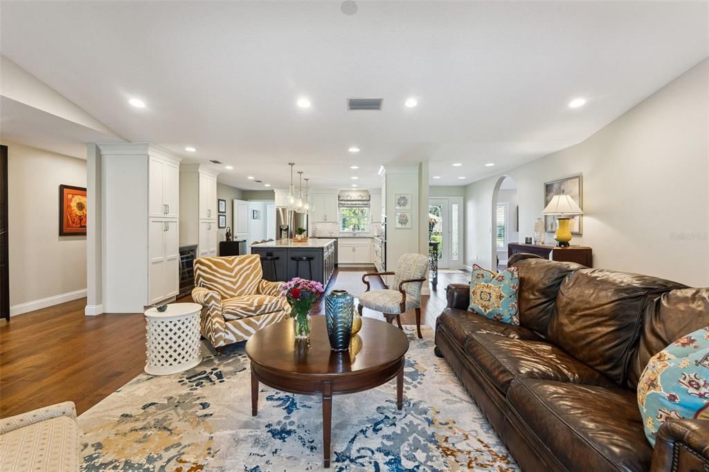 For Sale: $650,000 (4 beds, 2 baths, 2826 Square Feet)
