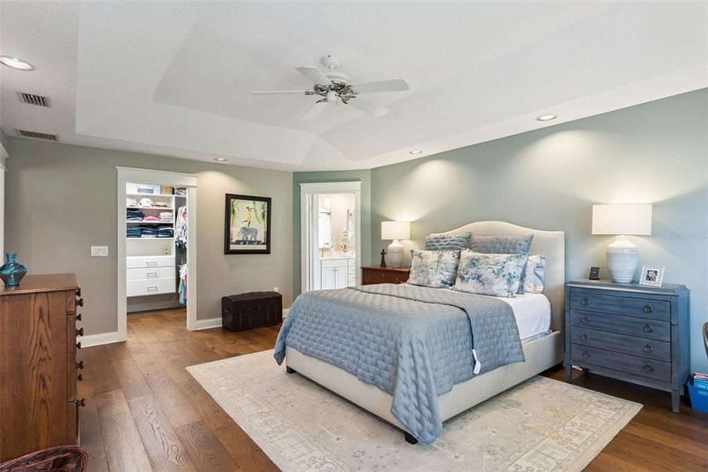 For Sale: $650,000 (4 beds, 2 baths, 2826 Square Feet)