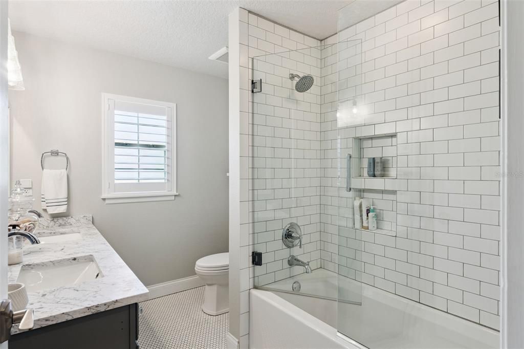 For Sale: $650,000 (4 beds, 2 baths, 2826 Square Feet)