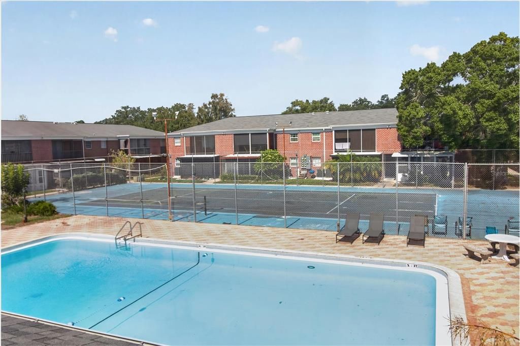 For Sale: $100,000 (1 beds, 1 baths, 680 Square Feet)