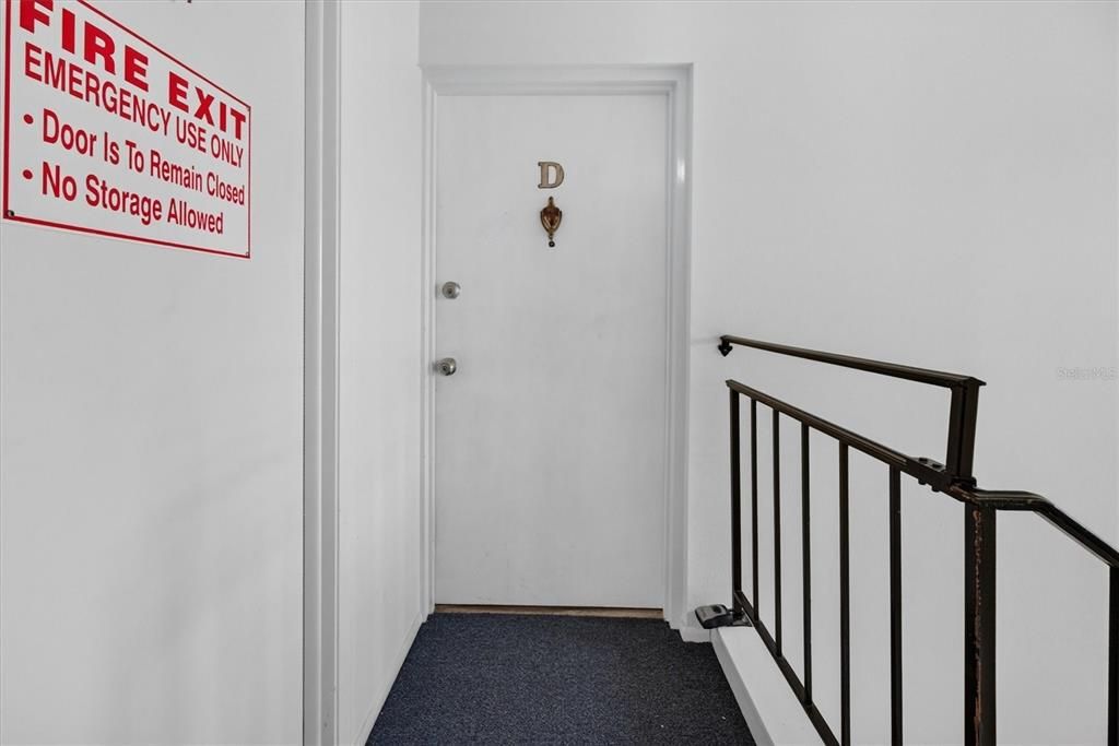 For Sale: $100,000 (1 beds, 1 baths, 680 Square Feet)