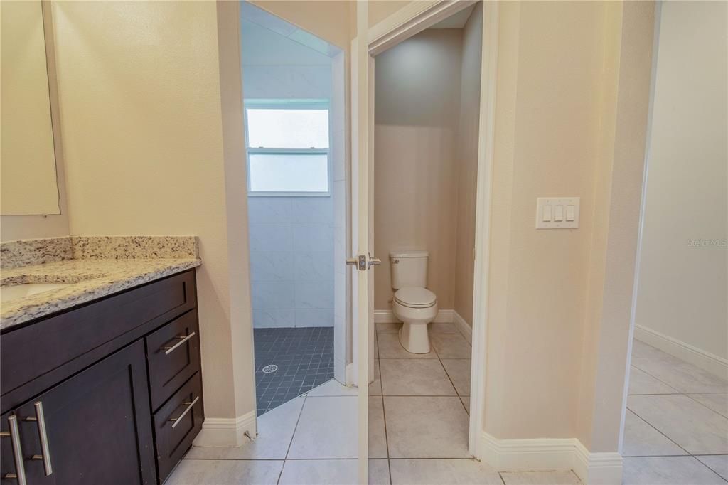 For Sale: $275,000 (4 beds, 2 baths, 1615 Square Feet)