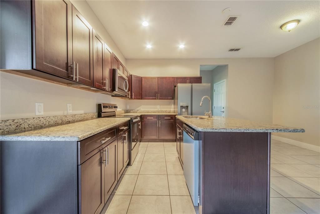 For Sale: $275,000 (4 beds, 2 baths, 1615 Square Feet)