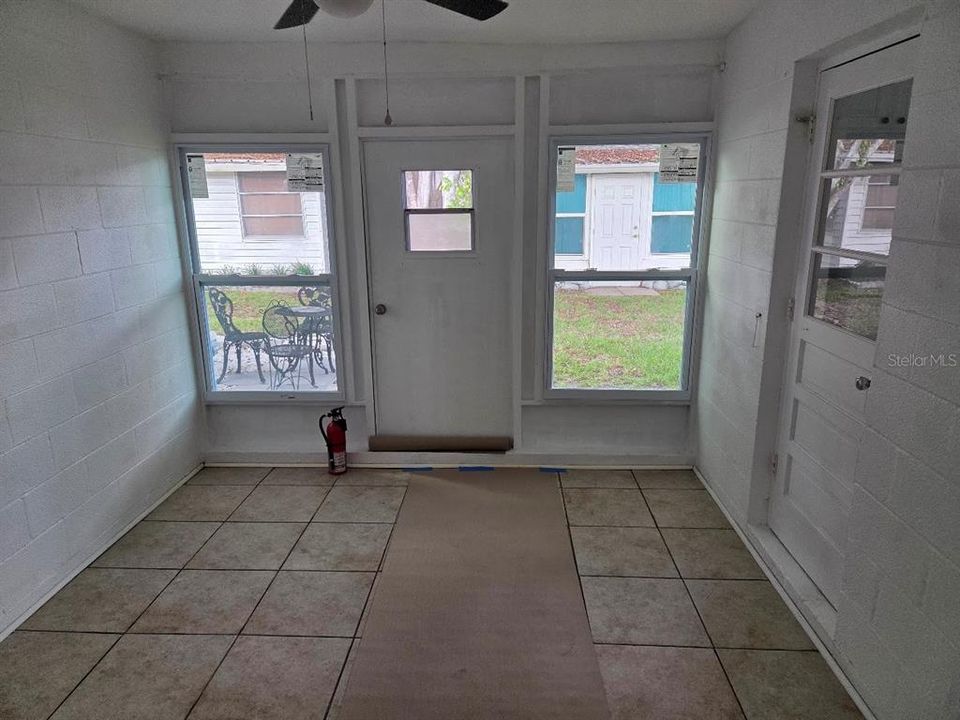 En Venta: $153,900 (2 camas, 1 baños, 850 Pies cuadrados)