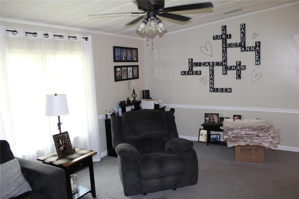 For Sale: $149,000 (2 beds, 2 baths, 1144 Square Feet)