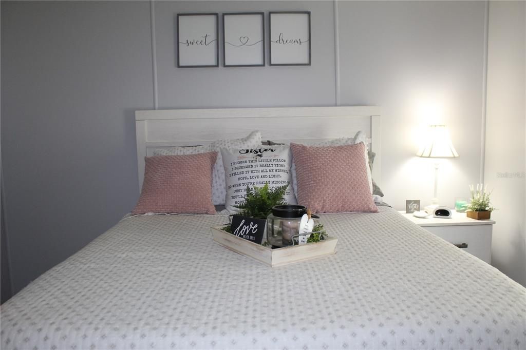 For Sale: $149,000 (2 beds, 2 baths, 1144 Square Feet)