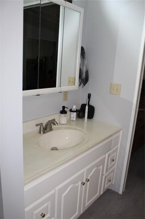 For Sale: $149,000 (2 beds, 2 baths, 1144 Square Feet)