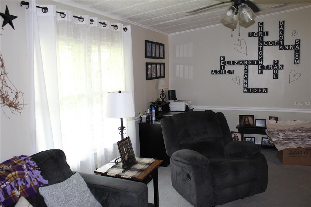 For Sale: $149,000 (2 beds, 2 baths, 1144 Square Feet)