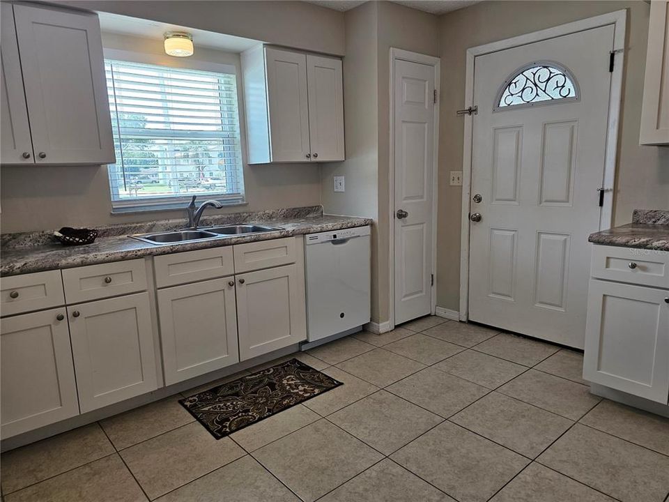 For Rent: $1,500 (2 beds, 2 baths, 1008 Square Feet)