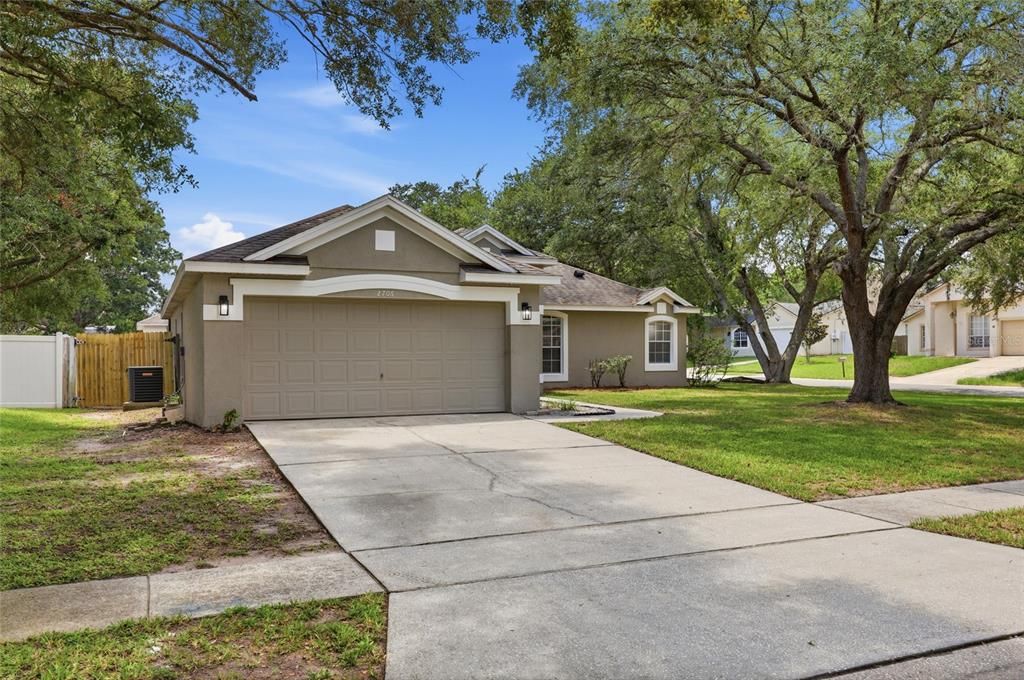 For Sale: $419,900 (3 beds, 2 baths, 1490 Square Feet)