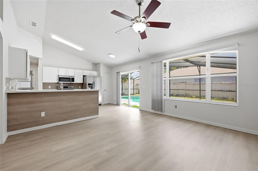 For Sale: $419,900 (3 beds, 2 baths, 1490 Square Feet)