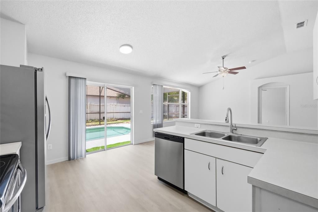 For Sale: $419,900 (3 beds, 2 baths, 1490 Square Feet)