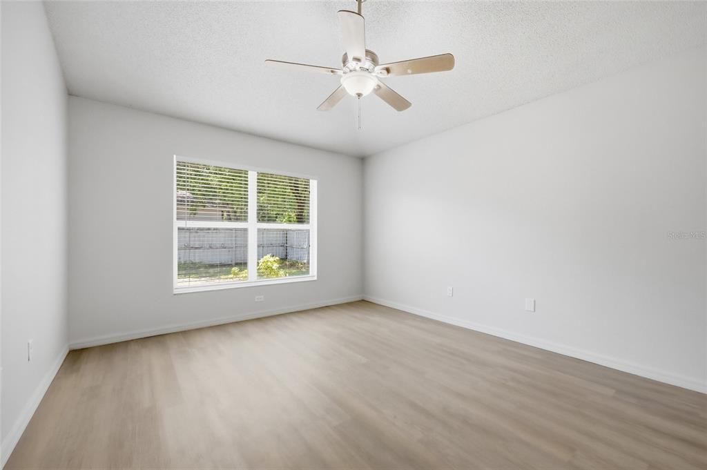 For Sale: $419,900 (3 beds, 2 baths, 1490 Square Feet)