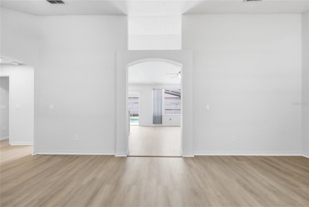 For Sale: $419,900 (3 beds, 2 baths, 1490 Square Feet)