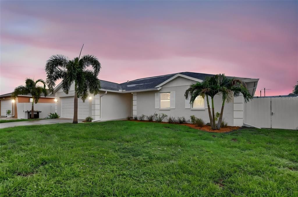 For Sale: $430,000 (3 beds, 2 baths, 1440 Square Feet)