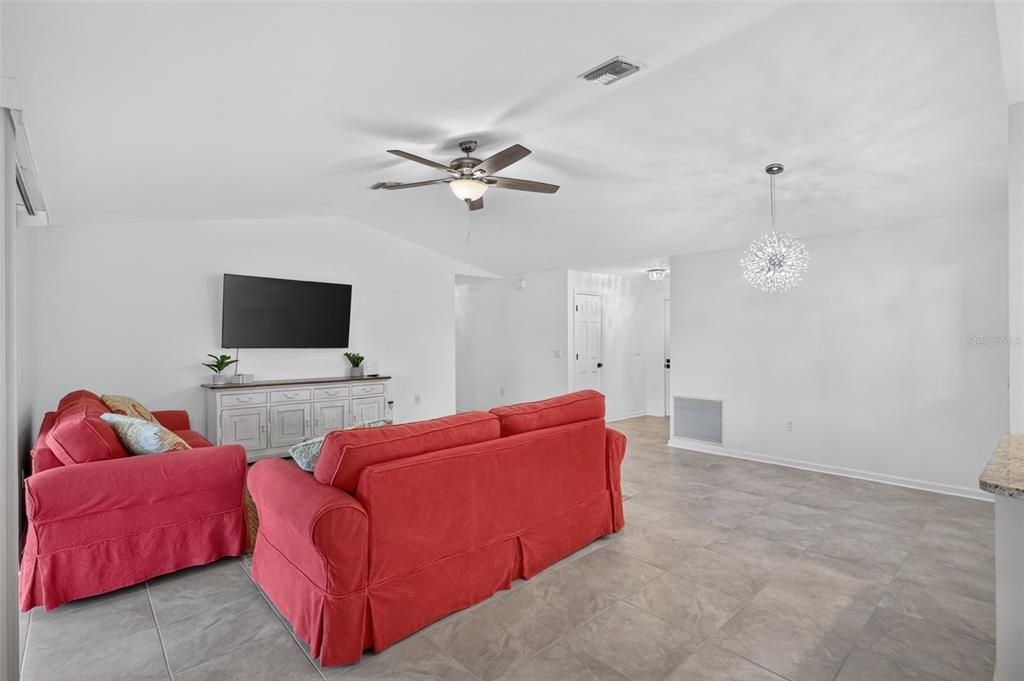 For Sale: $430,000 (3 beds, 2 baths, 1440 Square Feet)