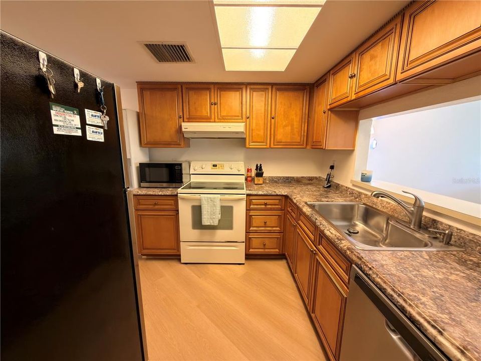 En Venta: $169,000 (2 camas, 2 baños, 956 Pies cuadrados)