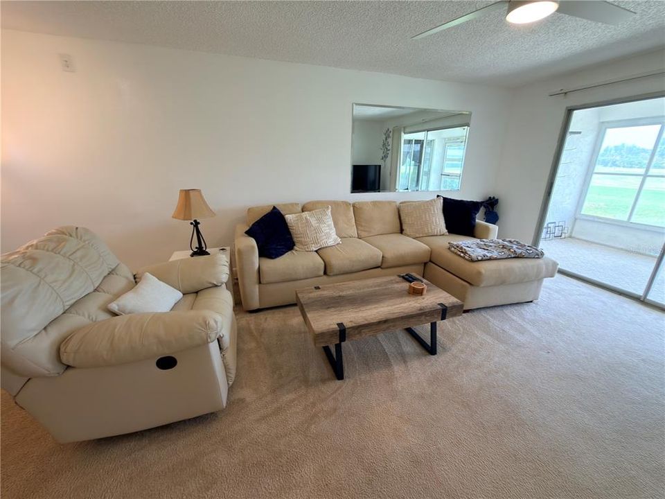 En Venta: $169,000 (2 camas, 2 baños, 956 Pies cuadrados)