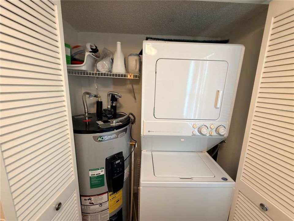 En Venta: $169,000 (2 camas, 2 baños, 956 Pies cuadrados)