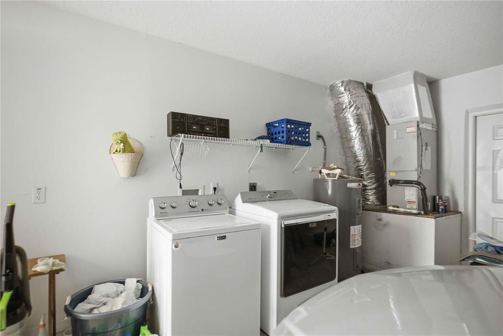 For Sale: $191,000 (3 beds, 2 baths, 1419 Square Feet)