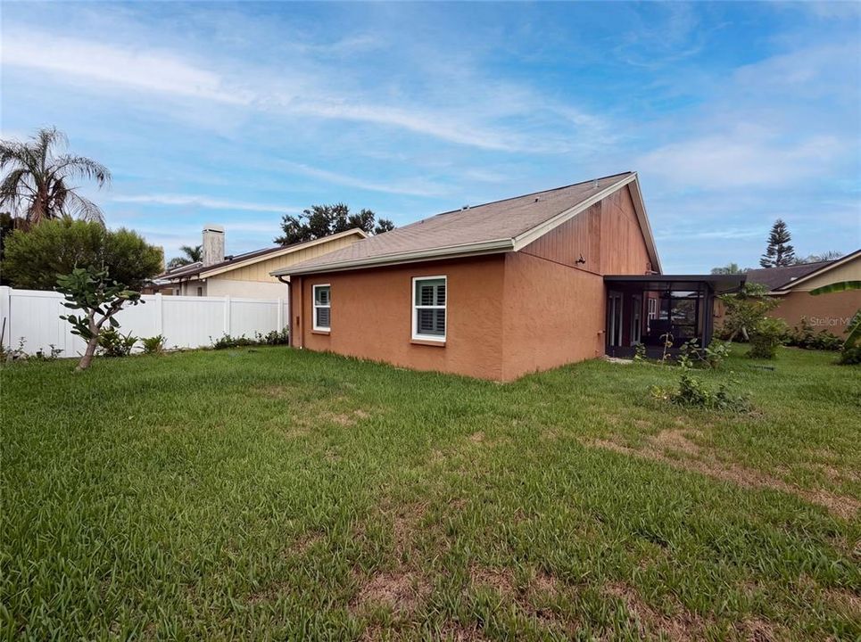 For Sale: $360,000 (4 beds, 2 baths, 1352 Square Feet)