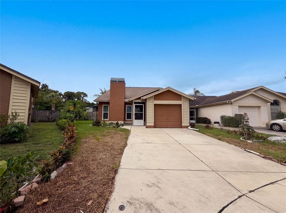 For Sale: $360,000 (4 beds, 2 baths, 1352 Square Feet)