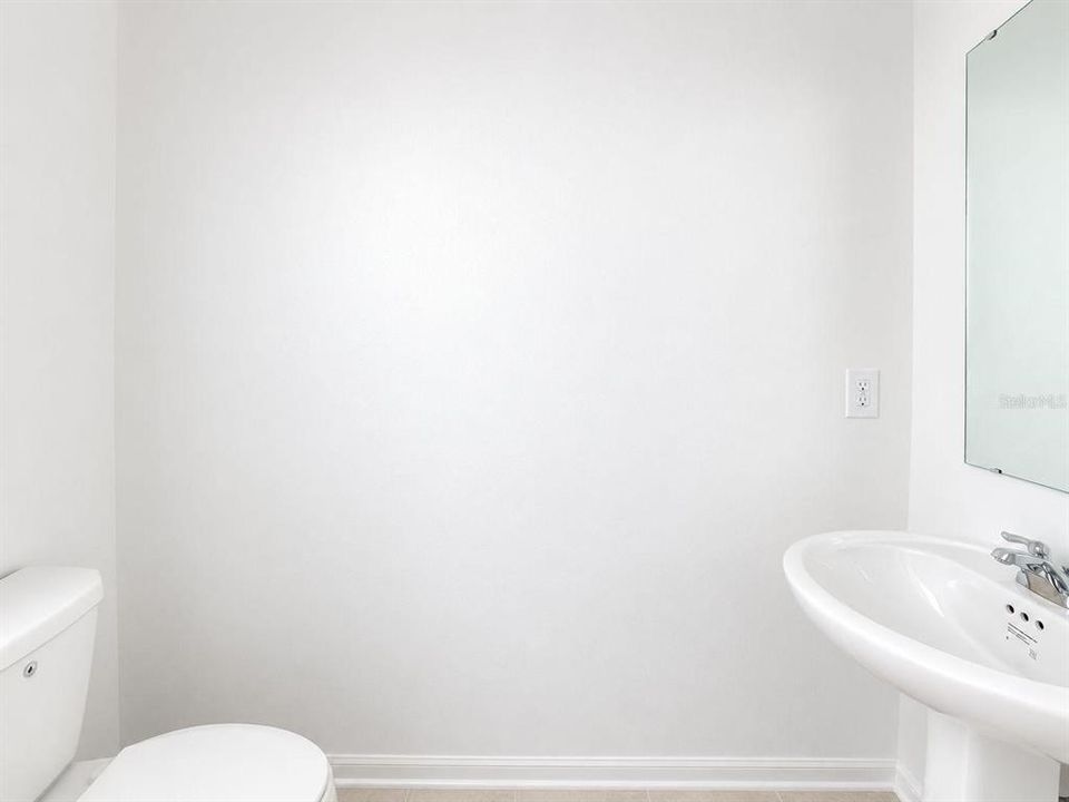 For Rent: $2,200 (4 beds, 2 baths, 1874 Square Feet)