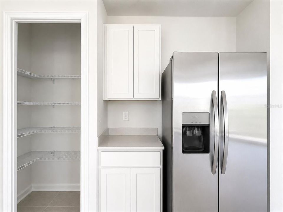 For Rent: $2,200 (4 beds, 2 baths, 1874 Square Feet)