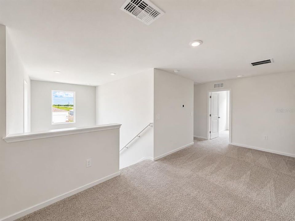 For Rent: $2,200 (4 beds, 2 baths, 1874 Square Feet)