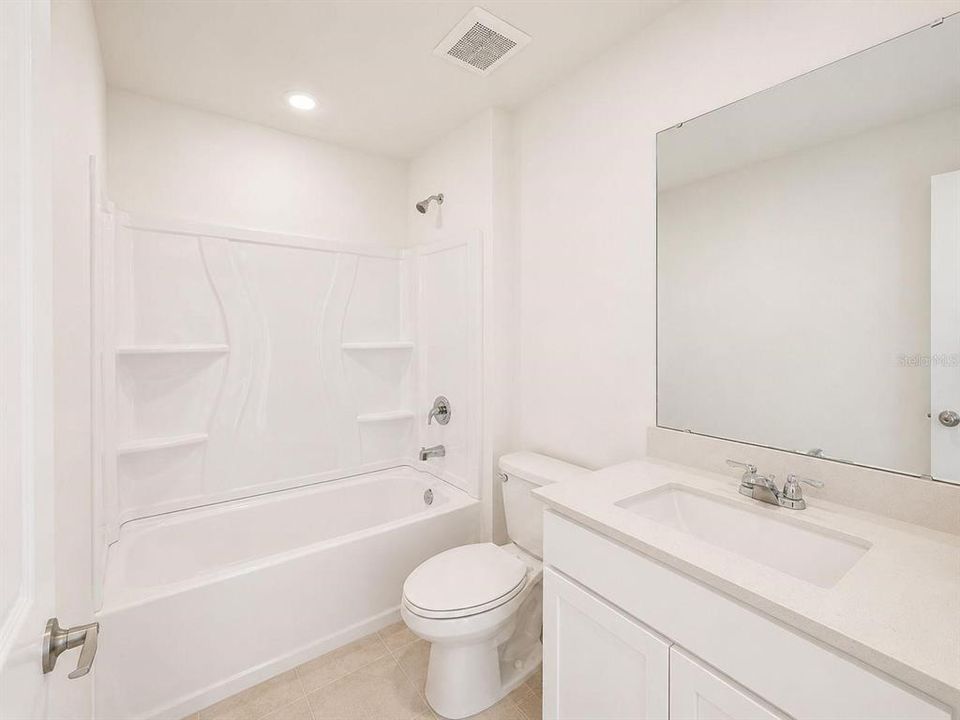 For Rent: $2,200 (4 beds, 2 baths, 1874 Square Feet)